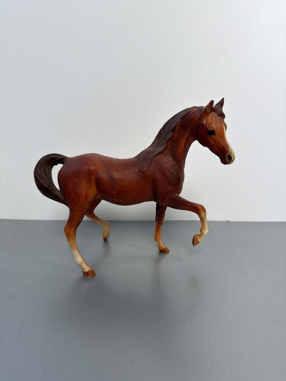 Breyer Classic‎ Arabian Stallion Chestnut Horse Figurine #3055 Vintage
